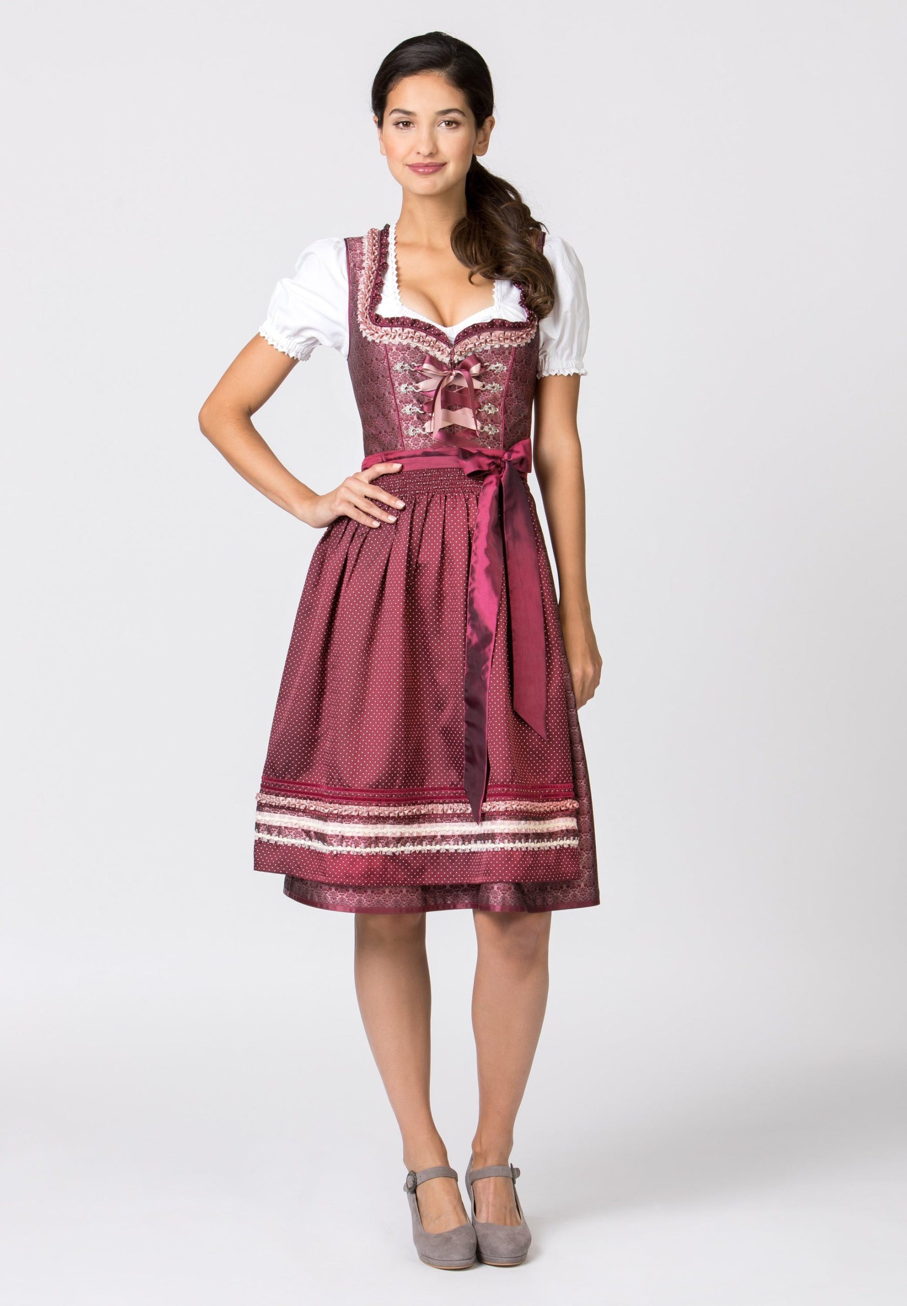 dirndl-giselle-61336-6000c46a82c6f